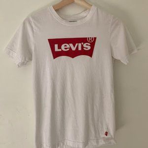 Levi's t-shirt!